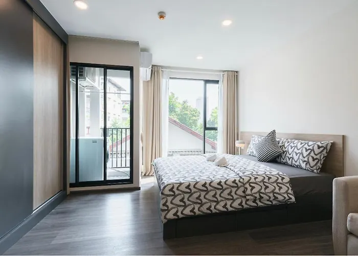沙吞sathon-charoen Nakhon精品公寓 Apartment