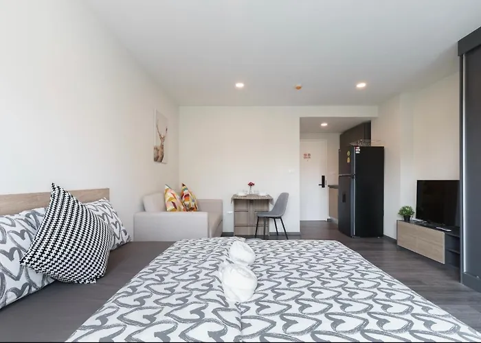 沙吞sathon-charoen Nakhon精品公寓 Apartment *